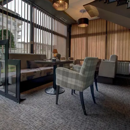 Hotel Zlatna Zita Pale